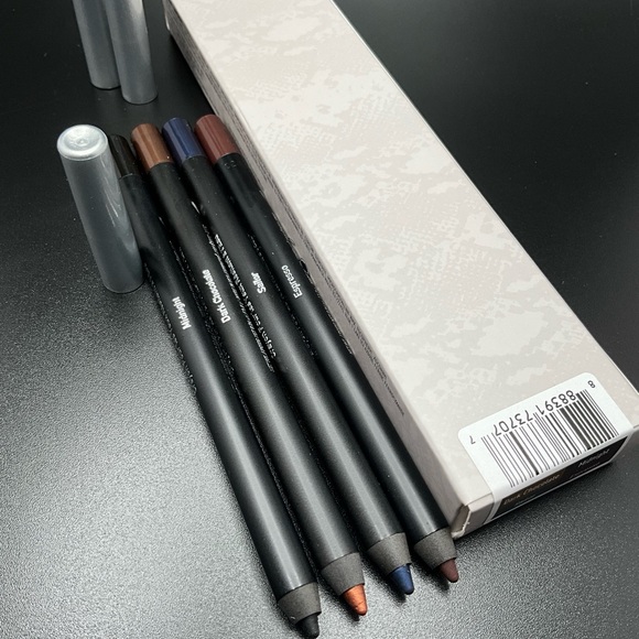 Mally evercolor starlight eyeliner 4 piece set with MALLY SHARPENER - Picture 4 of 9